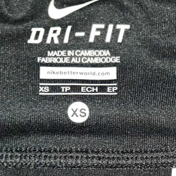 Women's szXS  Nike Capri workout pants. NWOT - Picture 3 of 3